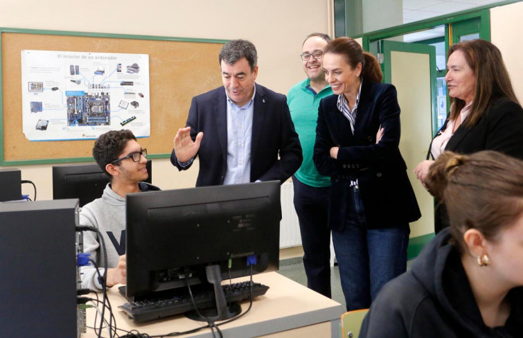 Las protestas, ¿la única lengua que entiende Educación? Refuerzo en el IES Valladares tras dimitir su dirección