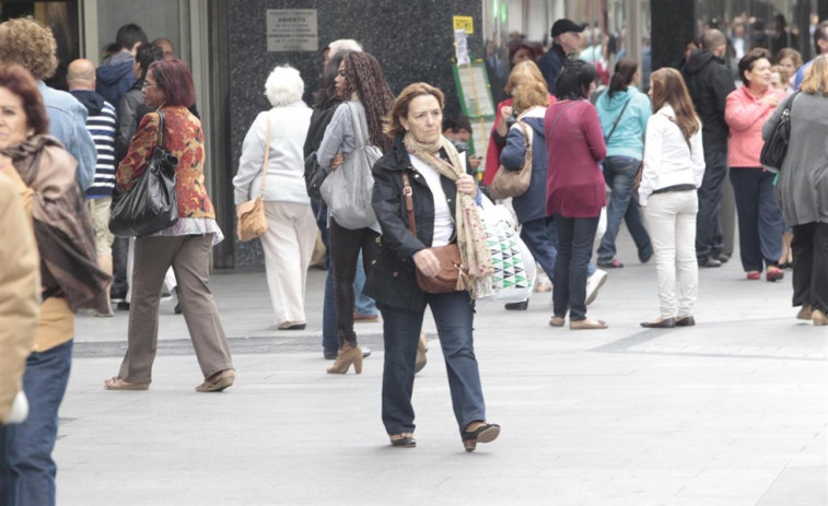 Soben os fogares con dificultade para chegar a fin de mes, pese ás medidas de aforro