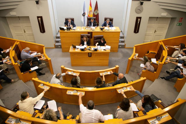 Pleno ordinario del mes de julio de la Diputación de A Coruña celebrado este jueves