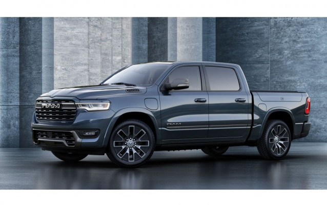 Archivo - Stellantis gana 5.473 millones en 2024, un 70% y espera un margen operativo de 