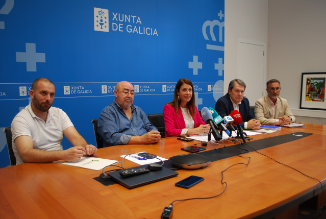 Reunión de la conselleira do Medio Rural, María José Gómez, con organizaciones agrarias