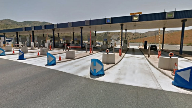 Archivo - Casetas del peaje de la autopista de Las Pedrizas AP-46 en Casabermeja.