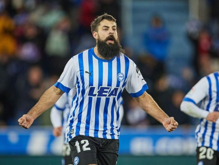 El Deportivo de La Coruña busca cerrar su plantilla con el fichaje de un búfalo: Asier Villalibre, objetivo en Riazor