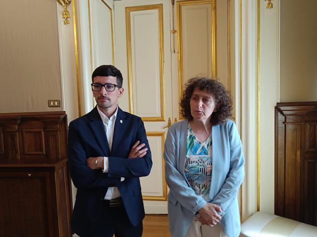 La alcaldesa de Santiago, Goretti Sanmartín, y el alcalde de Padrón,  Anxo Rei