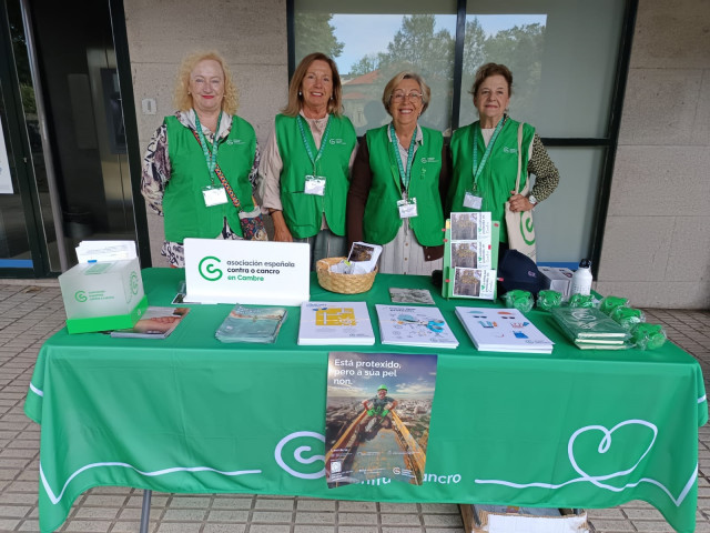 Campaña de la Asociación Española contra el Cáncer sobre la protección solar