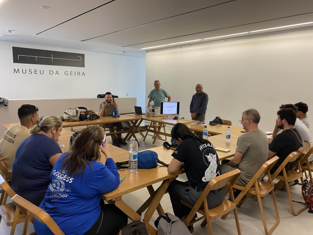 Expertos del Instituto Geológico y Minero de España (IGME-CSIC), la Universidade de Santiago de Compostela (USC) y la Universidad del Miño de Portugal trabajan en conservar los miliarios de la antigua Vía Nova romana.