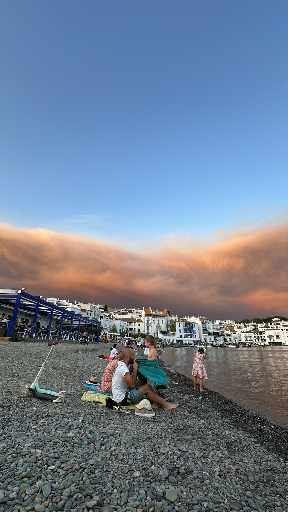 Incendio en Aute en una imagen publicada por @joanblanquez en X