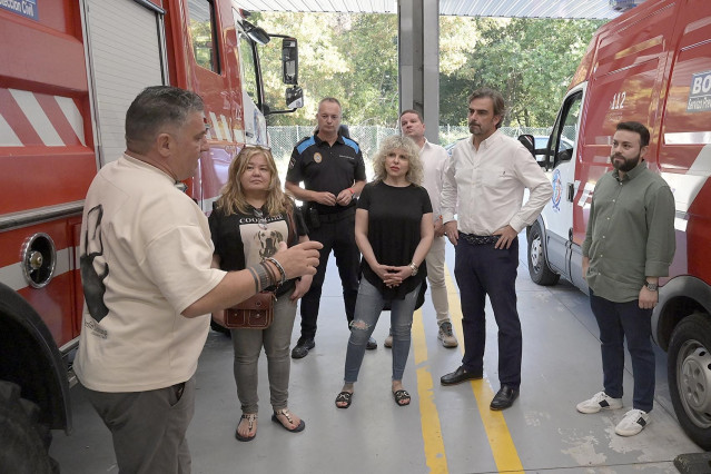 El conselleiro de Presidencia, Xustiza e Deportes, Diego Calvo, visita Cambre