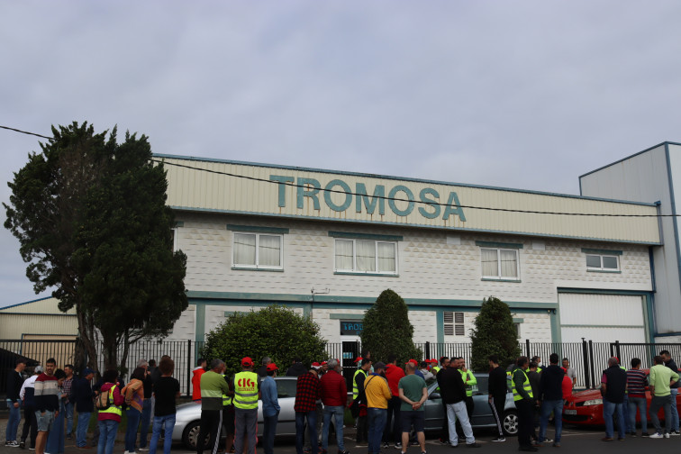 Trabajadores sospechan de engaño en la quiebra de Tromosa en Santiago