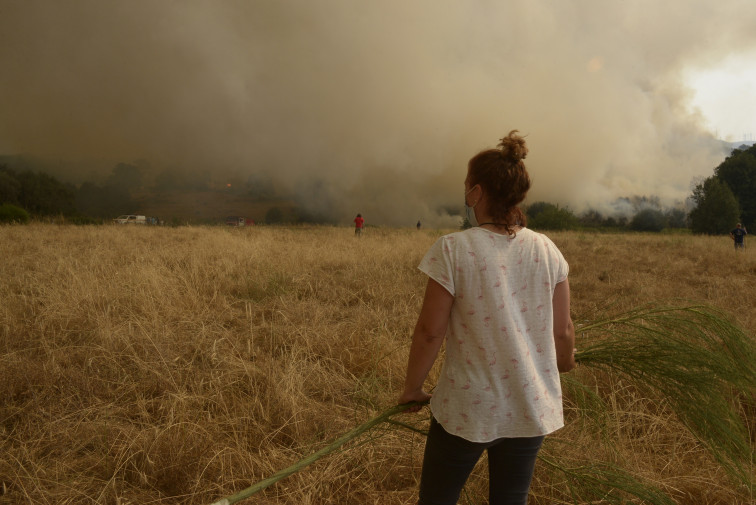 La Xunta dice que no faltaron medios anti incendios tras pasar semanas pidiéndole más al Estado