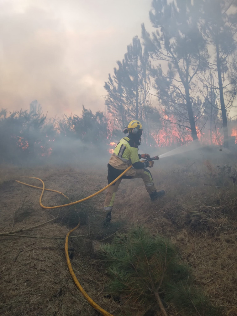 Detienen a un vecino de Mazaricos por causar un incendio durante unas labores agricolas en Zas