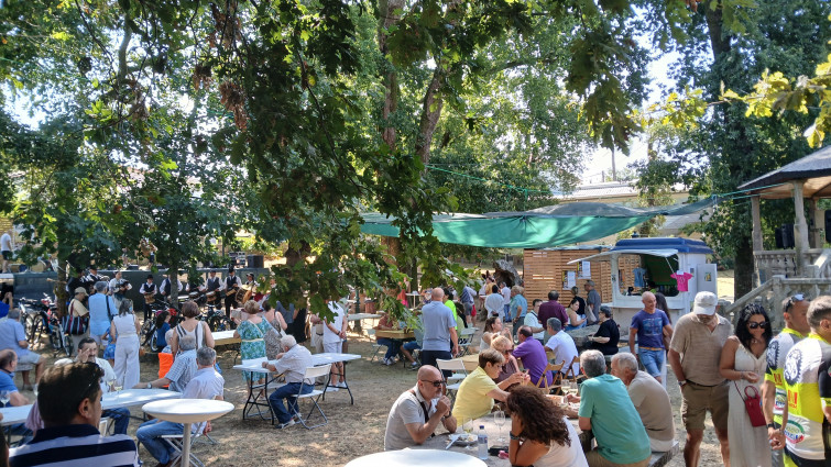 La XXX Festa da Lamprea Seca en Arbo rompe todos los registros y se consolida en el verano gallego