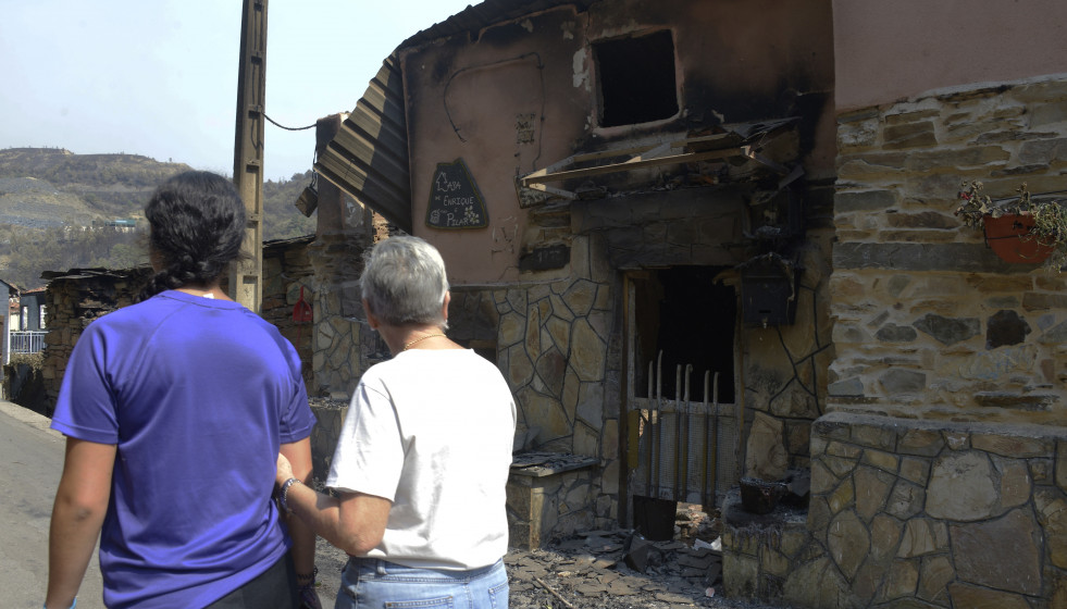 Vista tras el incendio en San Vicente de Leira, a 19 de agosto de 2025, en Villamartín de Valdeorras, Ourense