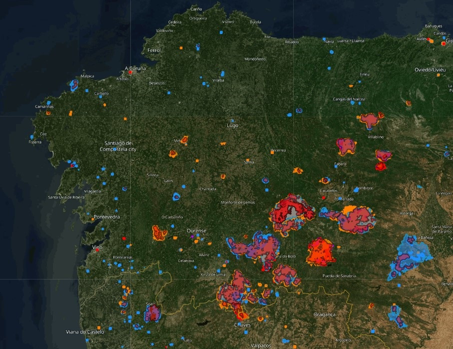 Mapa de superficie forestal quemada en Galicia a 21 de agosto de 2025, según el sistema EFFIS, del programa europeo Copernicus.