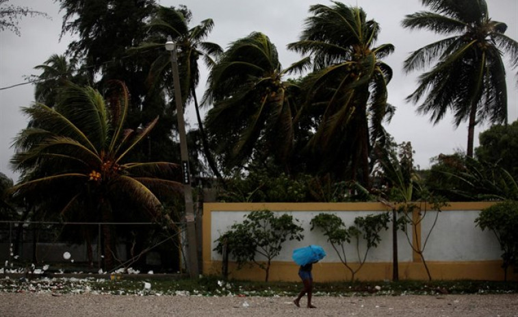 300 muertos en Haití por el paso del huracán 'Matthew'