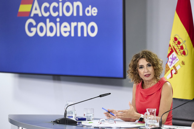 La vicepresidenta primera y ministra de Hacienda, María Jesús Montero, durante una rueda de prensa posterior a la reunión del Consejo de Ministros.