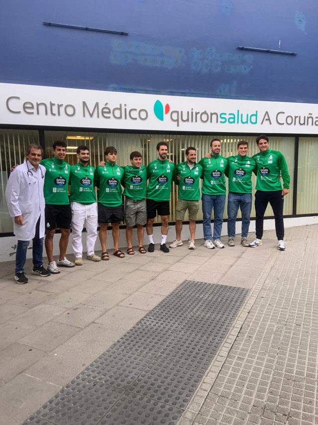 El Hospital Quirónsalud A Coruña ha realizado los reconocimientos médicos de los jugadores de la primera plantilla del Hockey Club Liceo