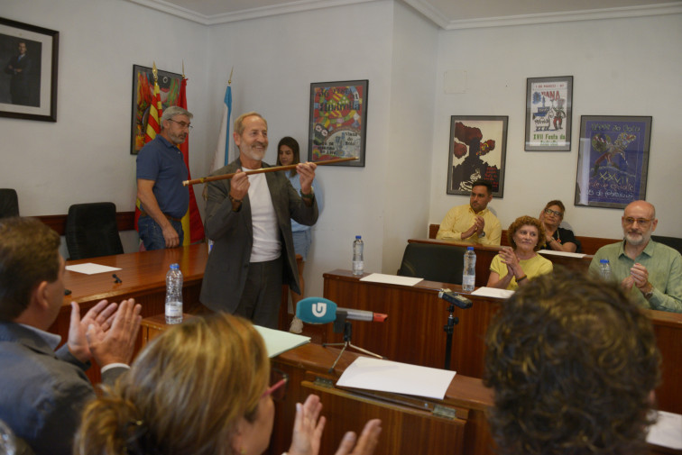 El PSOE recupera la alcaldía en Viana do Bolo con la promesa de cederle el testigo al BNG