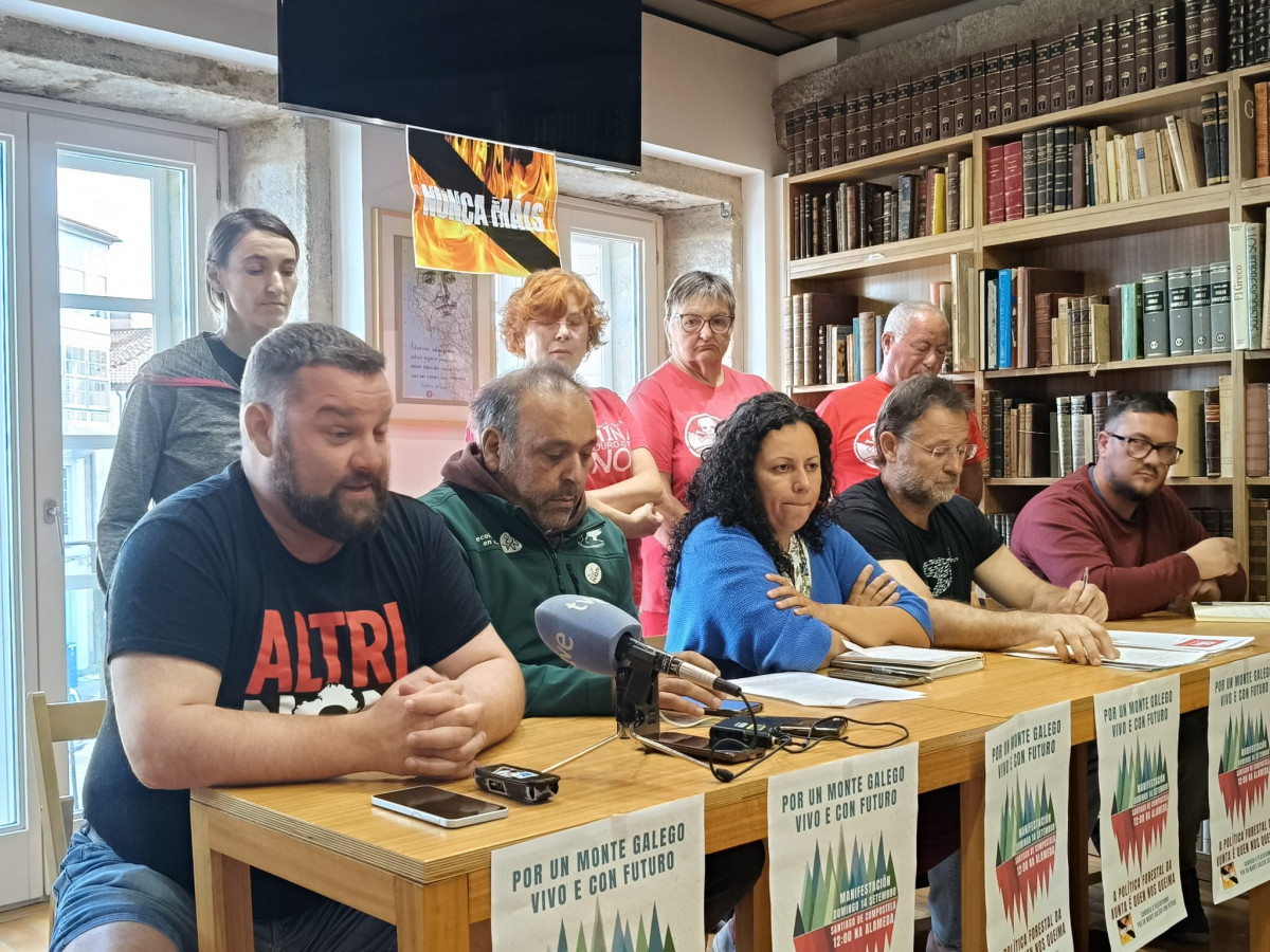 'Por Un Monte Galego Con Futuro' Critica A La Política Forestal De La Xunta Y Convoca Una Manifestación Para El 14 De Septiembre.