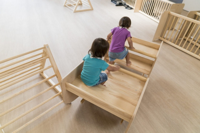 Archivo - Niños en una guardería.