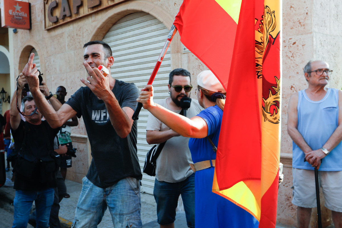 Varias personas durante una manifestación no autorizada en Torre Pacheco