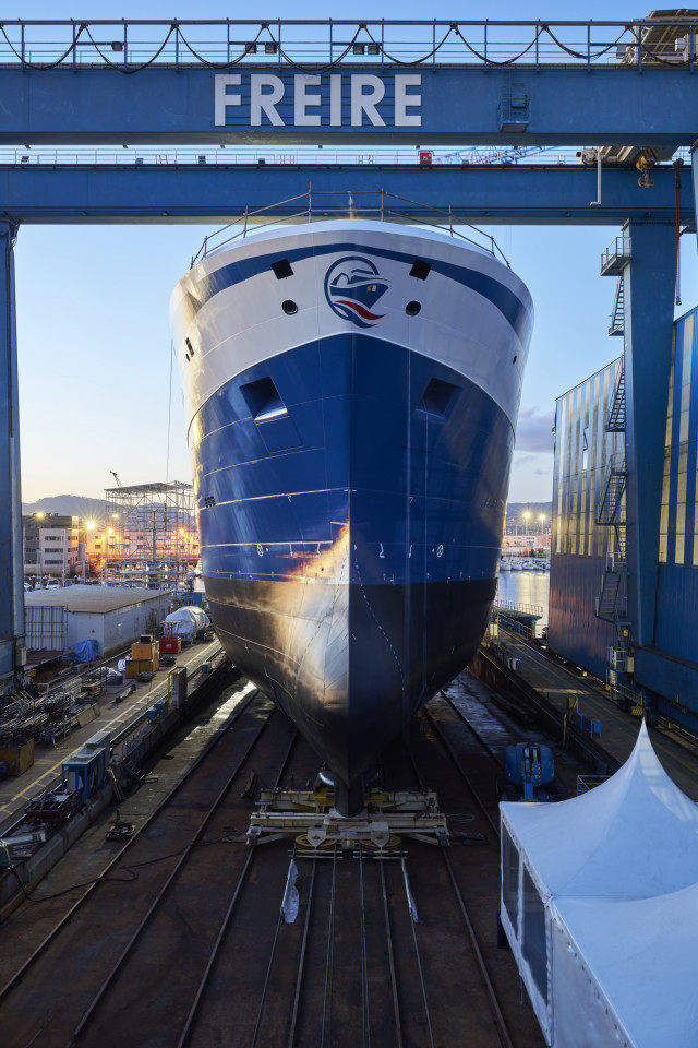 Imagen del barco en la botadura.