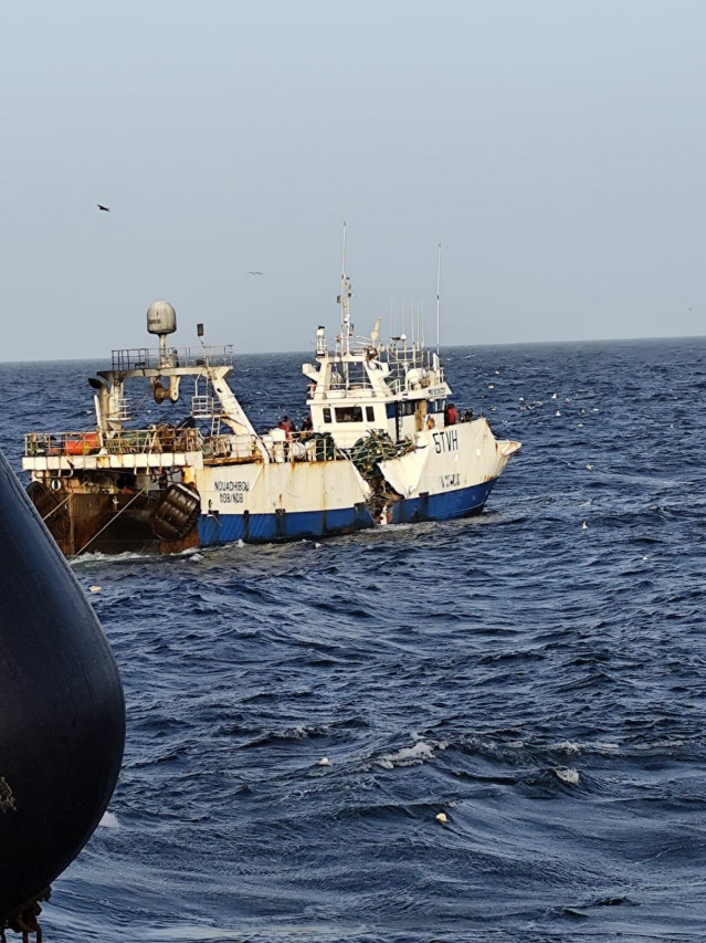 El 'Tafra 3' tras el choque de otro buque en Mauritania.