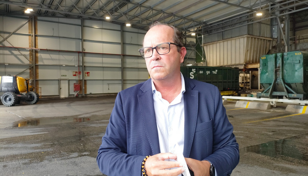 El presidente de Sogama, Javier Dominguez Lino, en la planta de transferencia de residuos de Guixar, en Vigo, a 15 de septiembre de 2025.