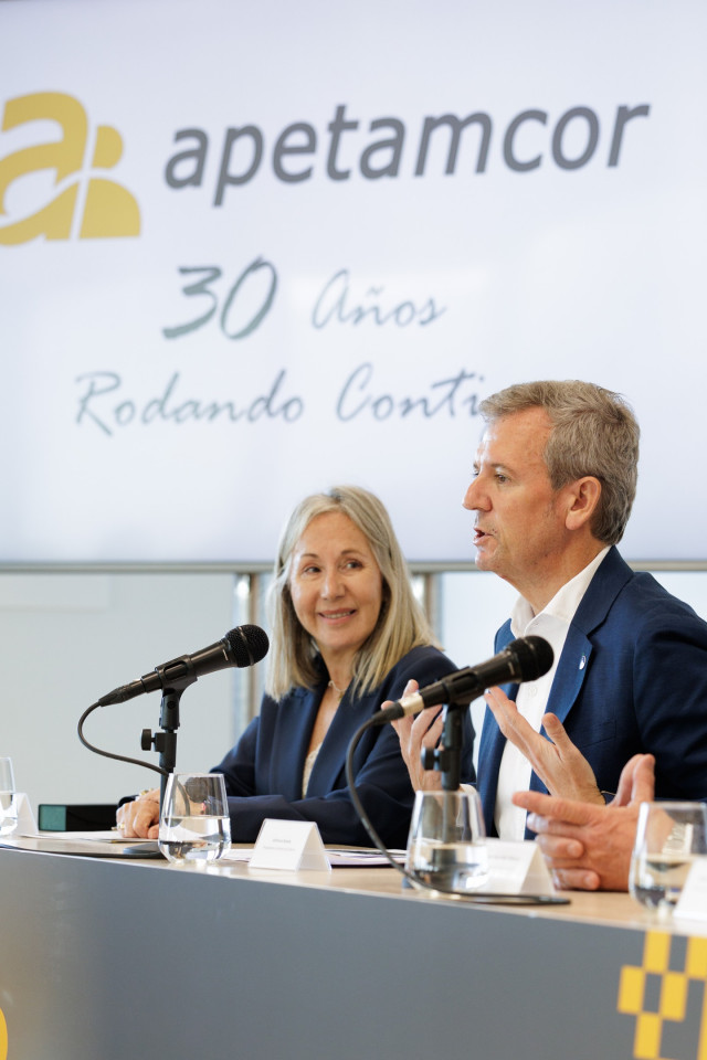 Rueda se reúne con representantes del sector del transporte.