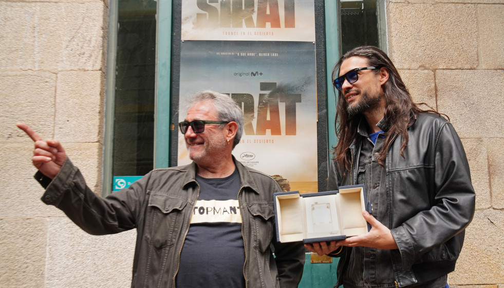 Archivo - El director de la película 'Sirât', Oliver Laxe, ofrece una rueda de prensa, a 26 de mayo de 2025, en Santiago de Compostela