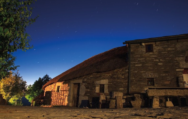 Cielo estrellado en Os Ancares en una foto de la guu00eda 