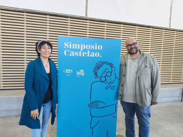 La secretaria de Organización del BNG, Lucía López, y el presidente de la Fundación Galiza Sempre, Rubén Cela.