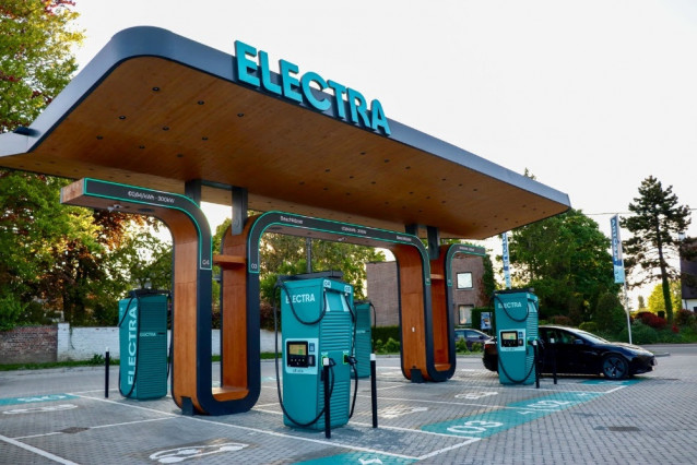 Imagen de una electrolinera de Electra.