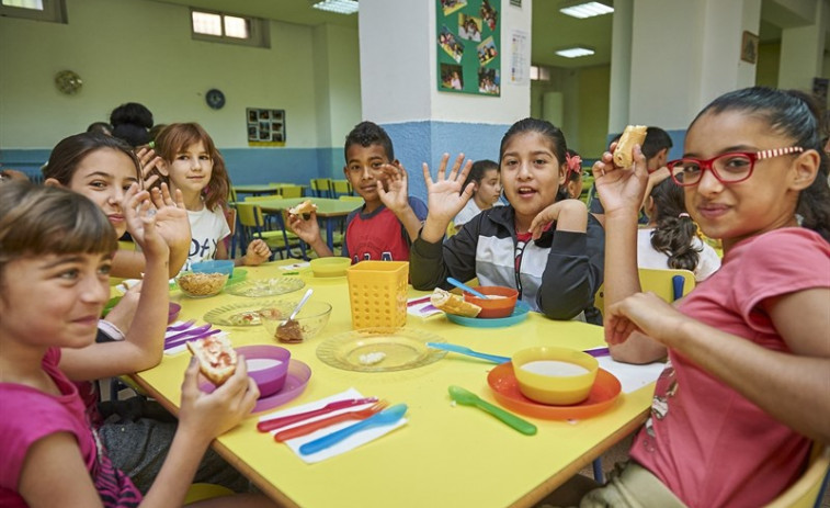 Profesores españoles advierten que hay niños que llegan a diario al colegio con hambre