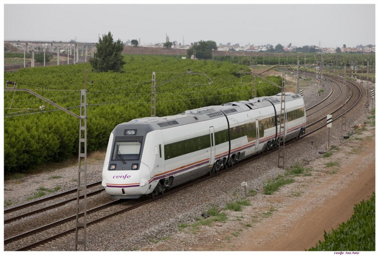 ​Renfe ofrece 1.600 plazas adicionales en los Alvia entre Madrid y Galicia por San José