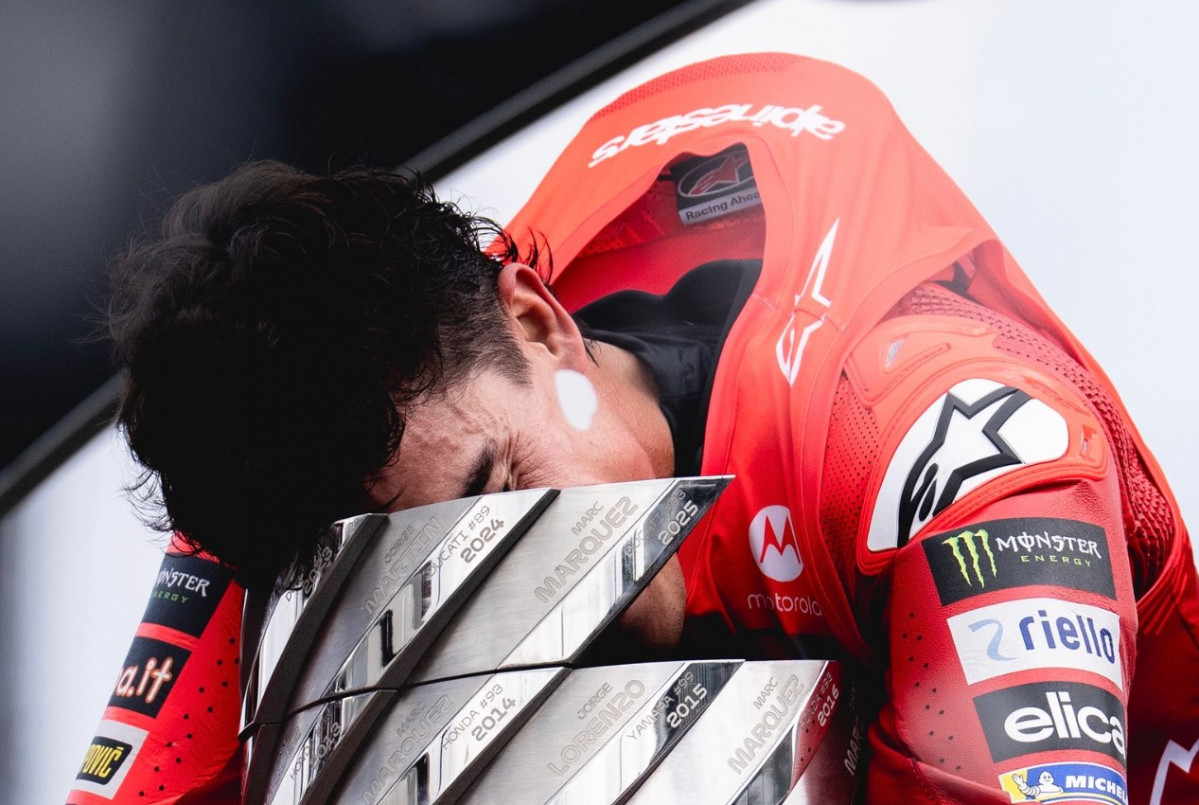 Mar Marquez celebra su tu00edtulo mundial en Japu00f3n en una foto de su Twitter