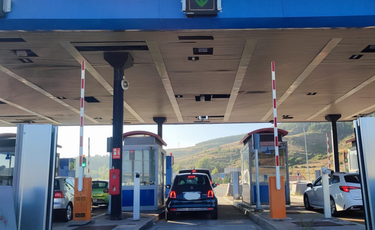 El Ministerio Transportes insiste en la complejidad económica y jurídica del rescate de la AP-9