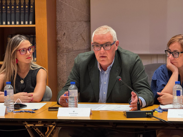 El PP agita una moción de censura en Santiago en plena ola de pactos suyos y del PSOE con tránsfugas