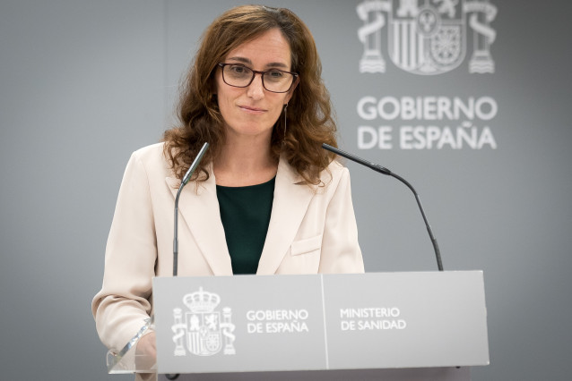 La ministra de Sanidad, Mónica García, presenta el estudio de la información correspondiente a las interrupciones voluntarias del embarazo realizadas en España durante el año 2024, a 1 de octubre de 2025, en Madrid (España).
