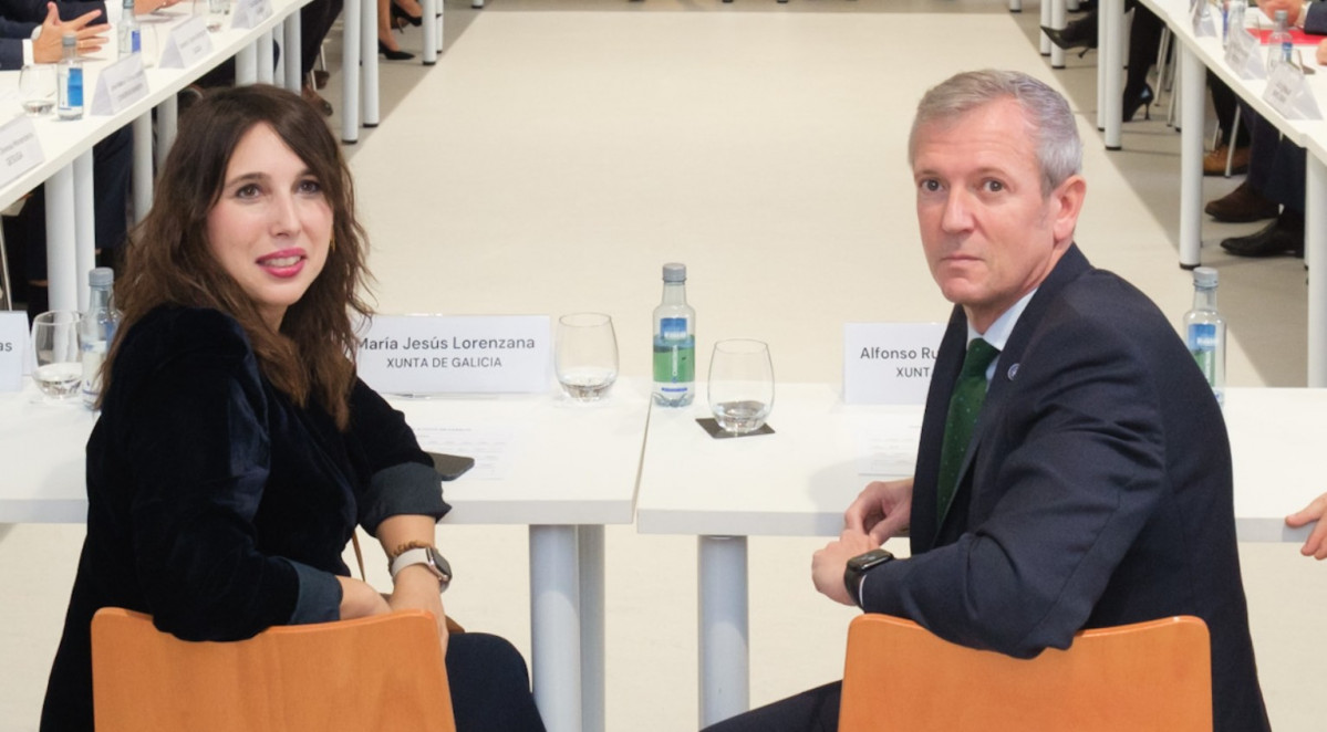 Lorenzana, conselleira de Economu00eda, y Alfonso Rueda, presidente de la Xunta