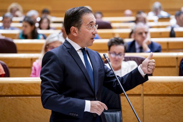 El ministro de Asuntos Exteriores, Unión Europea y Cooperación, José Manuel Albares, interviene durante una sesión de control al Gobierno, en el Senado, a 9 de septiembre de 2025, en Madrid (España). El Gobierno se enfrenta a las preguntas de la oposición