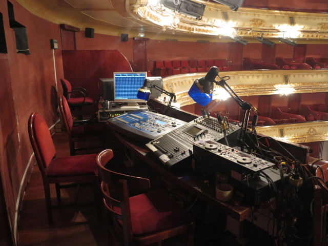 Teatro Rosalía de Castro