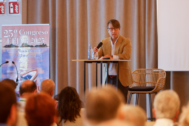 El conselleiro de Facenda e Administración Pública, Miguel Corgos, en el 25º Congreso de la Federación Española de Jugadores de Azar Rehabilitados (FEJAR).