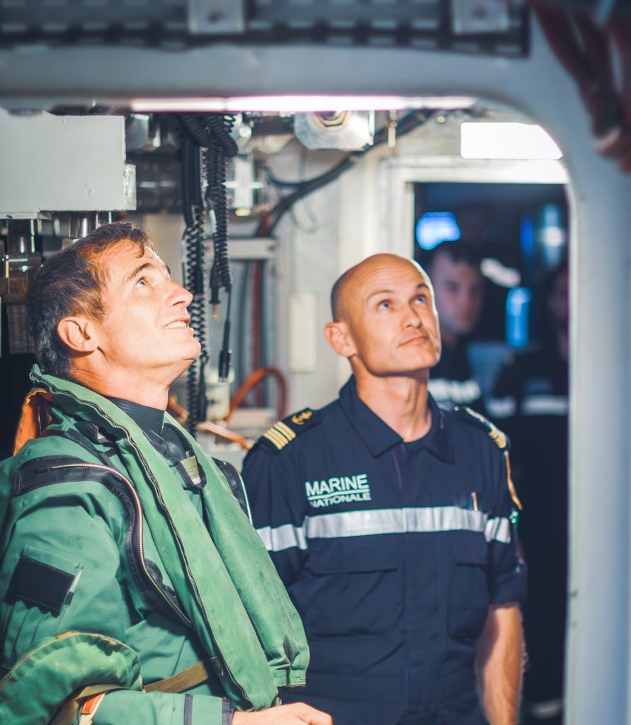 Su00e9bastien Lecornu durante una visita a un submarino