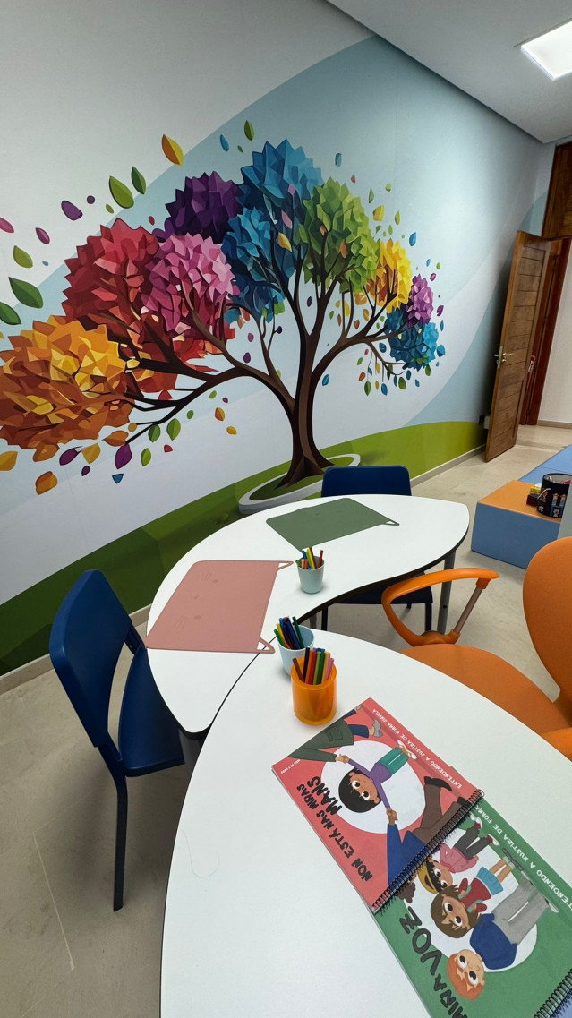 Los juzgados de Santiago estrenan una sala de espera para menores