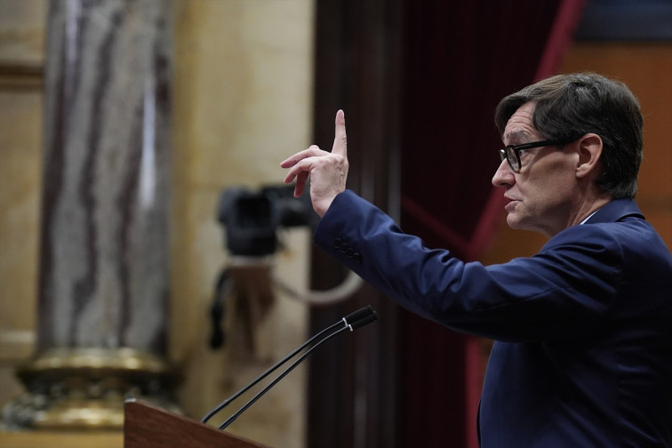 Salvador Illa, atrapado en su laberinto, con la ayuda de sus “amigos”