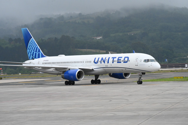 Archivo - Avión de United Airlines