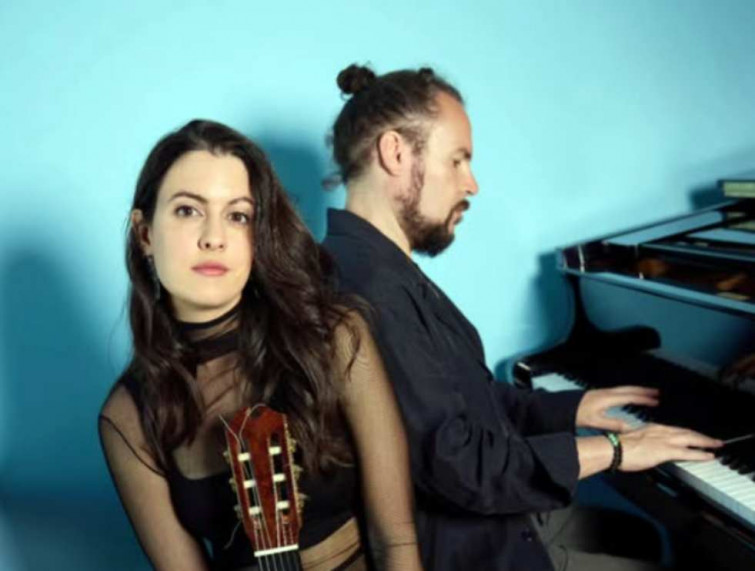 Abe Rábade y Antía Muíño lanzan “Vente vindo / Eu en ti”, doble single que aúna folk intimista y jazz