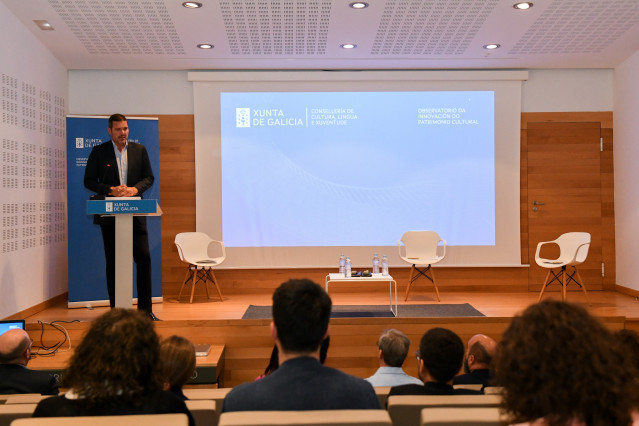 El conselleiro de Cultura, Lingua e Xuventude, José López Campos, presenta el Observatorio da Innovación de Patrimonio Cultural.