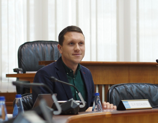 El diputado socialista Aitor Bouza